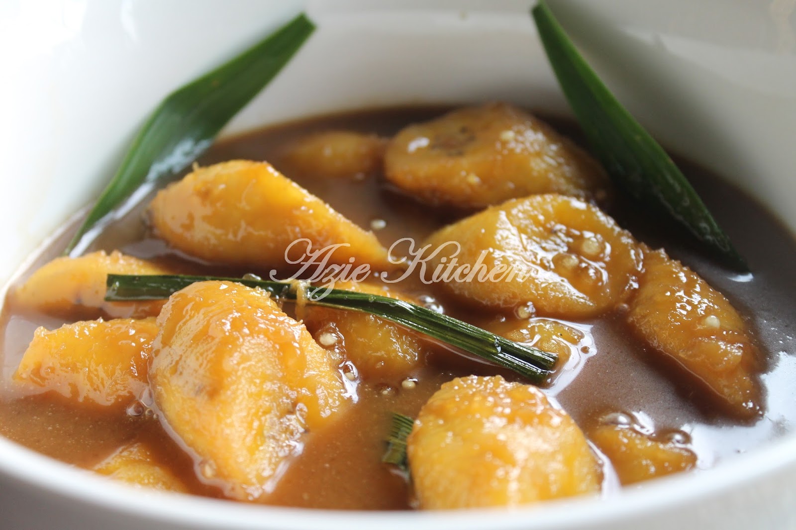 Pengat Pisang Raja dengan Sagu - Azie Kitchen