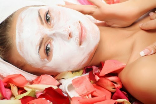 Bật mí làm mặt nạ dưỡng trắng da chống nắng bằng phương pháp tự nhiên