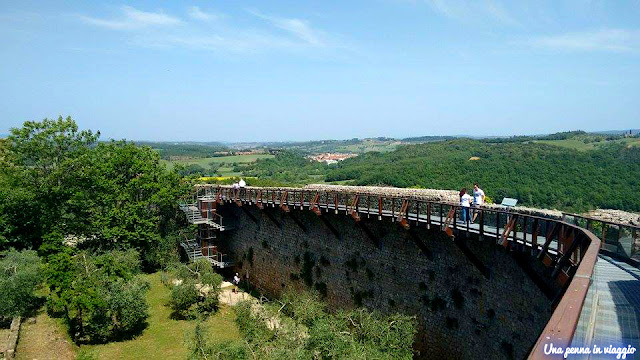 foto mura monteriggioni