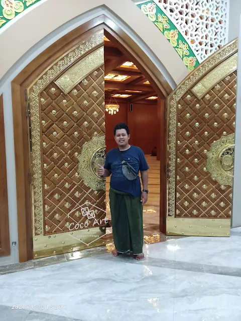 pintu masjid nabawi kuningan