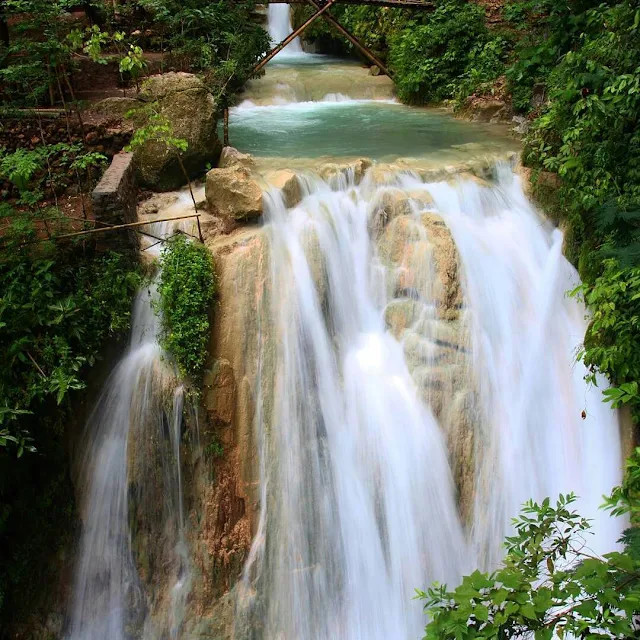 foto keren pemandangan di air terjun kedung pedut