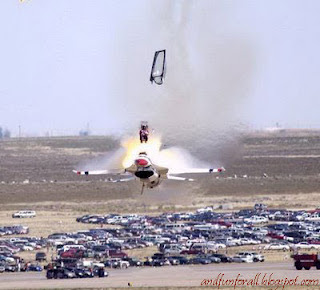 Funny plane accident pictures