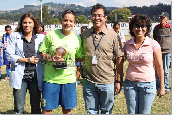 goleadora del torneo, Amando Monterroso