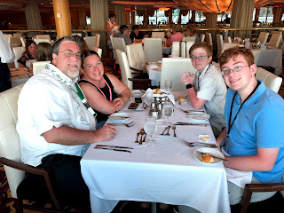 David Brodosi and family dinner aboard the cruise ship