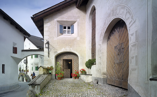 Casa original engandina ubicada en Suiza para alojarse en vacaciones chicanddeco