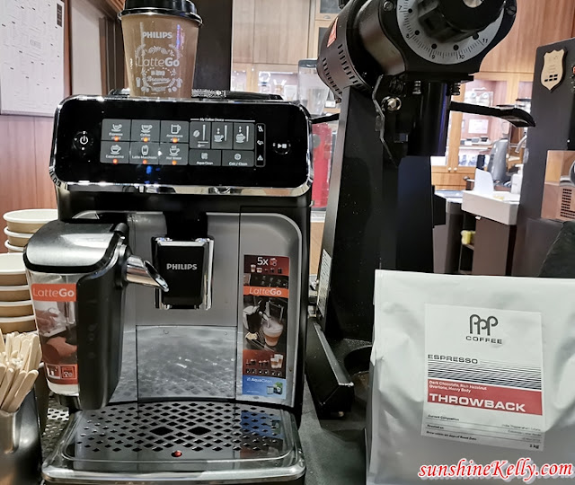 Philips 3200 Series LatteGo, Philips Coffee Machine, Philips Malaysia, Home Coffee Machine, Bean to Cup Coffee Machine, Lifestyle