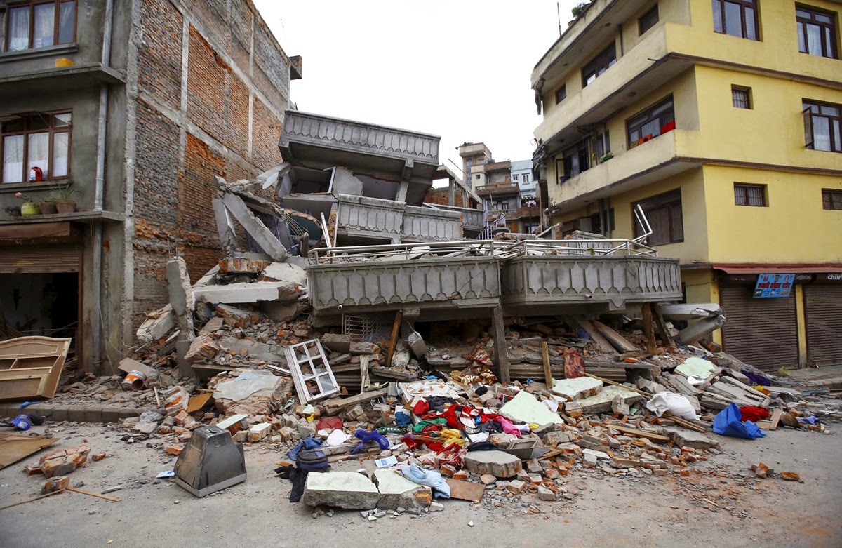 Fotofoto Gempa Nepal Full HD Ngeri dan Menyedihkan