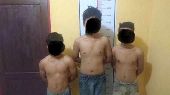 POLISI BERHASIL MENGAMANKAN 3 PEMUDA YANG DIDUGA KAWANAN BEGAL.