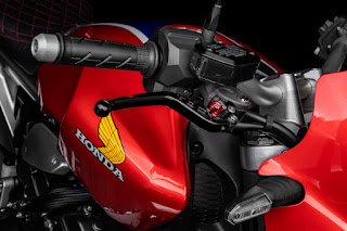 Honda CB1000R 5Four (2021) Handlebar Detail