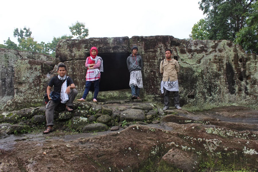 Candi Ratu Boko dan 'GOBLOKNYA' Sejarah ~ Jejak Pelamun