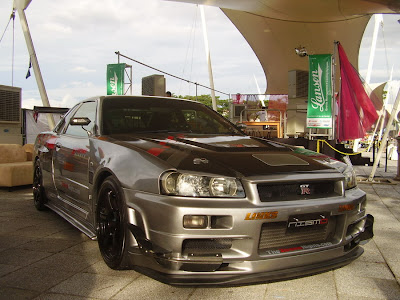 Tuned Skyline R34 GTR