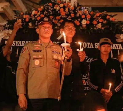 Bonek turut hadir juga Kapolrestabes Surabaya Kombes. Pol. Akhmad Yusep Gunawan, S.H., S.I.k.