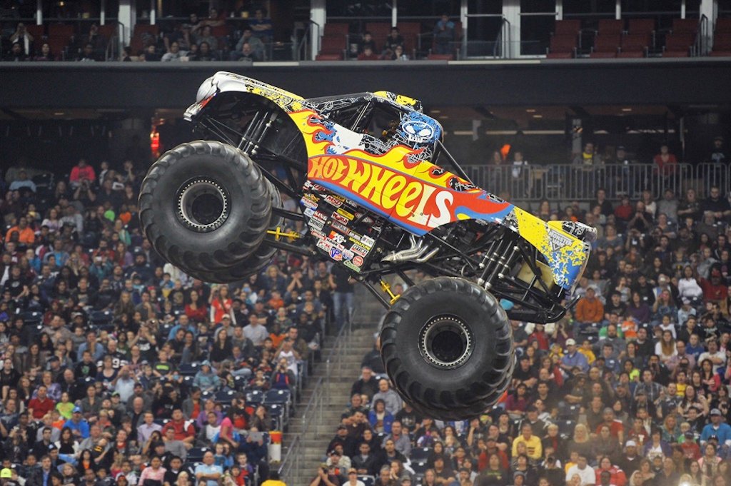 2016 Monster Trucks