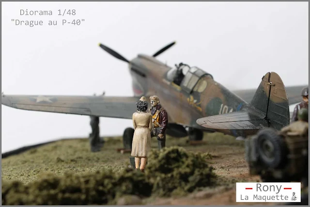 Diorama "Drague au p-40" mettant en scène un P-40E d'Hasegawa.