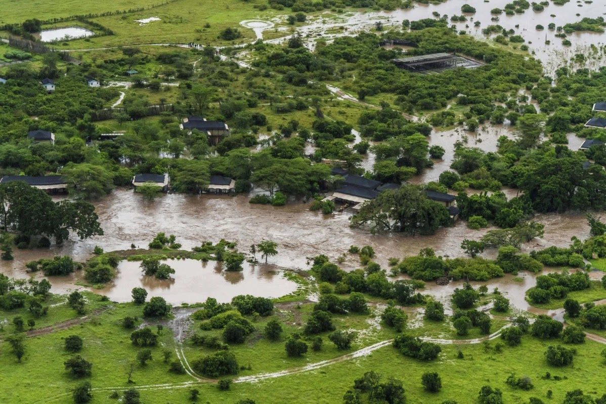 Tourists evacuated from Kenya's Maasai area due to floods