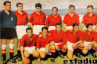 SELECCIÓN DE ESPAÑA. Temporada 1949-50. Ramallets, Puchades, Parra, Gabriel Alonso, Gonzalvo III, Gonzalvo II. Basora, Igoa, Zarra, Panizo y Gaínza. SELECCIÓN DE CHILE 0 SELECCIÓN DE ESPAÑA 2. 29/06/1950. IV Copa del Mundo Brasil 1950, primera fase, Grupo II, 2º partido. Río de Janeiro, Brasil, estadio de Maracaná. GOLES: 0-1: 17’, Basora. 0-2: 33’, Zarra.