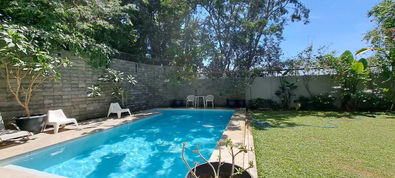 VD(6) Villa Davina Bandung Private Pool