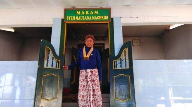 Mas Penewu Jogokaryo Daryanto JuruKunci Makam Raja-Raja Mataram di Imogiri