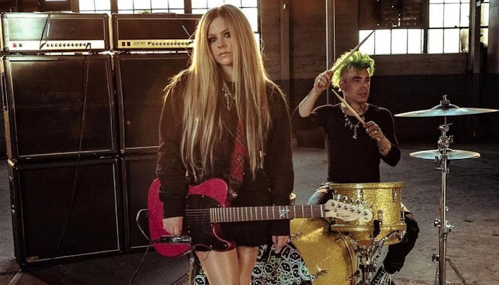Mod Sun dice que la colaboración de Avril Lavigne en Flames surgió 'como magia'