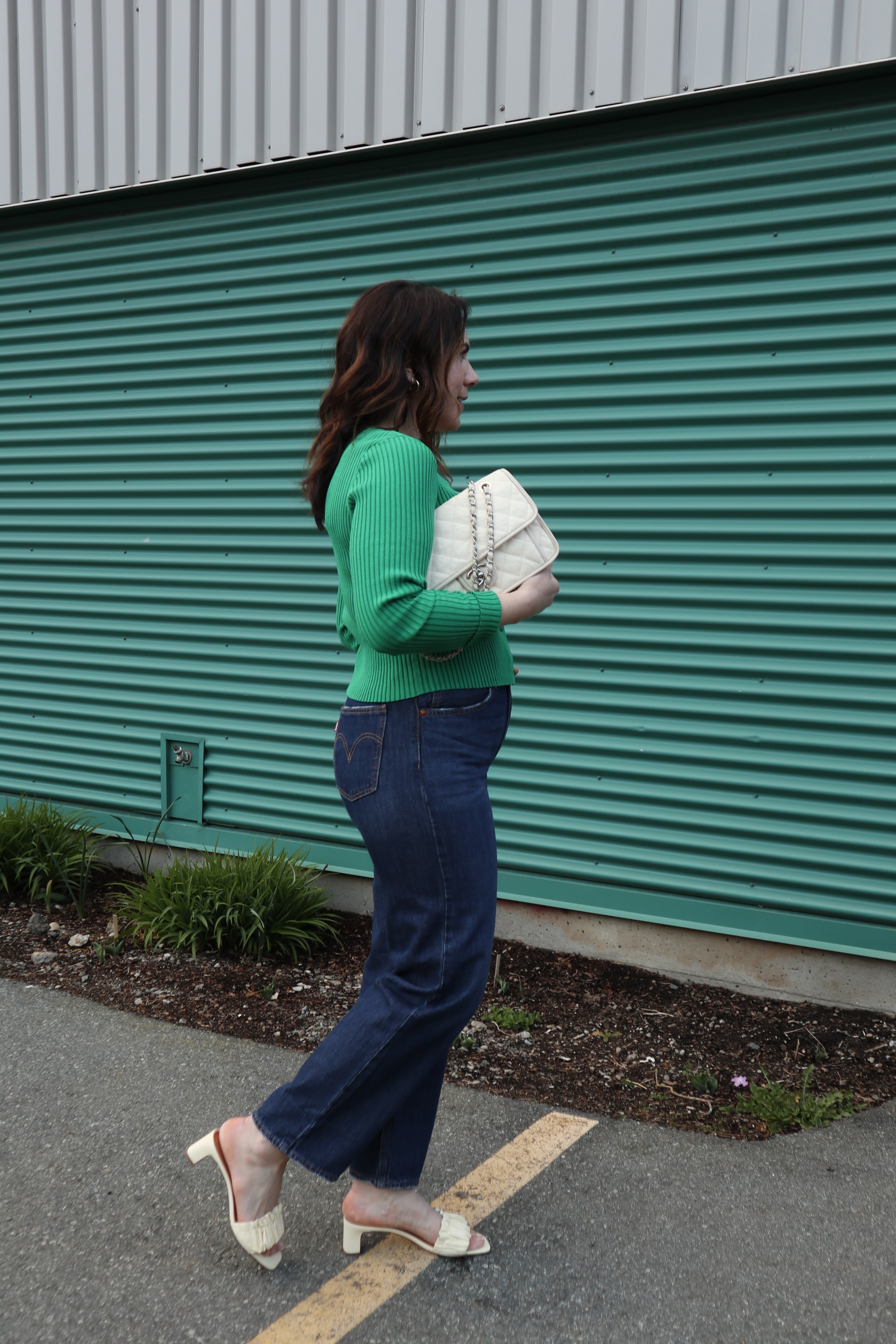 Kelly Green cardigan outfit levis dad jean chanel french riviera bag