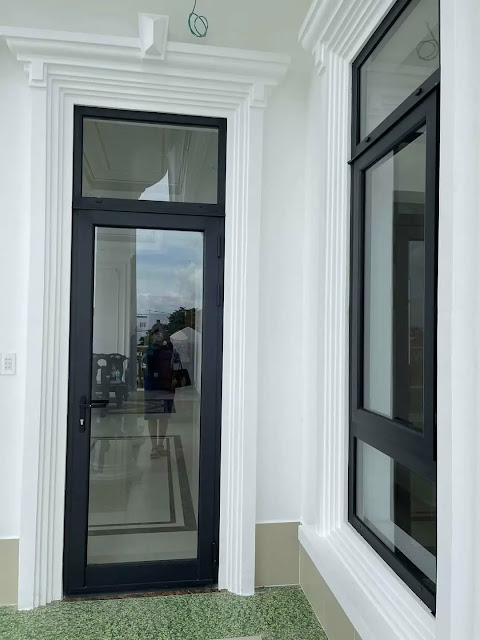 Các Hệ Cửa Đi Nhôm Eurowindow Thông Dụng