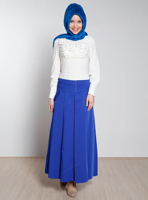 hijab mode vous présente une jolie idée de tenue de couleur blanc et ...