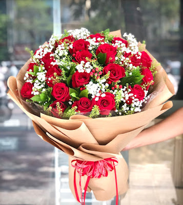Red rose bouquet for Valentines day