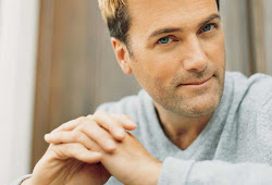 MEET MICHAEL W SMITH