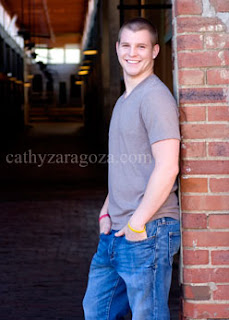 Fort Worth and Keller senior pictures and poses of boys outdoors in natural light