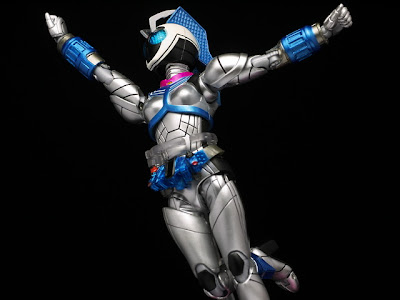 S.H. FiguArts Kamen Rider Nadeshiko Review