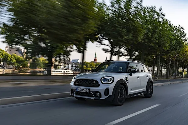 MINI Cooper Countryman: preço reduzido a R$ 189.191 em março