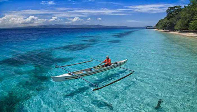 Nikmati Keindahan Pantai Liang Di Maluku Tengah
