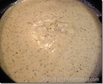 df cream sauce in pan