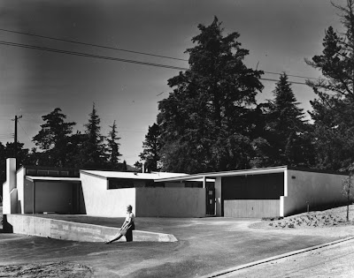 gregory ain altadena - park planned homes - louis stoumen photo 1