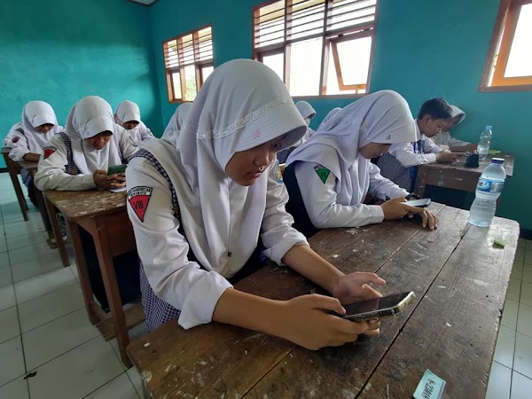 Soal SAS Bahasa Indramayu Kelas 8 Semester Ganjil