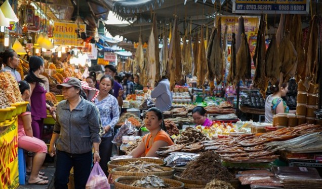 Du lịch An Giang thăm vương quốc mắm ở chợ Châu Đốc