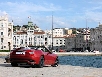 2012 Maserati GranCabrio Sport Wallpaper