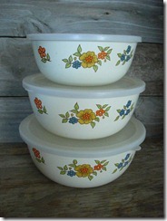 enamel mixing bowls with lids