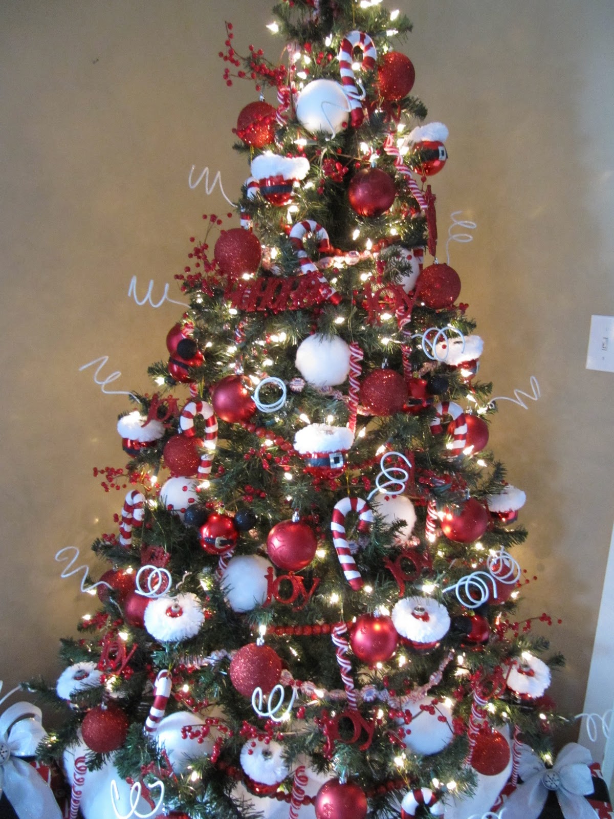 Sew Many Ways: How To Decorate A Christmas Tree