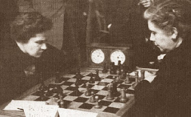 Partida Sofia Ruiz vs. Glòria Velat en el Campeonato de España Femenino de Ajedrez de 1951