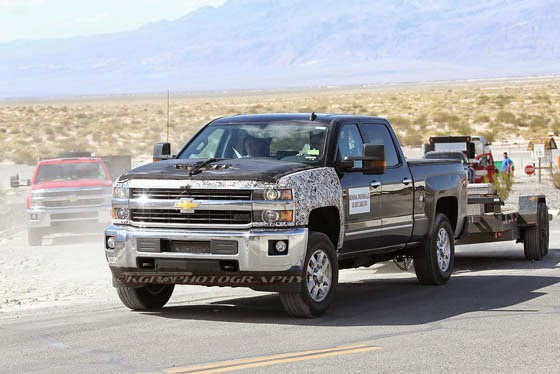 2016 ou 2017 Chevrolet Silverado et GMC Sierra HD Duramax, spyshots