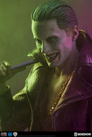 Galería de imágenes de The Joker Premium Format Figure de "Suicide Squad" - Sideshow Collectibles 