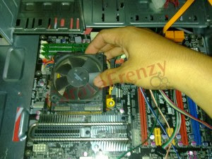 cara memperbaiki motherboard laptop rusak