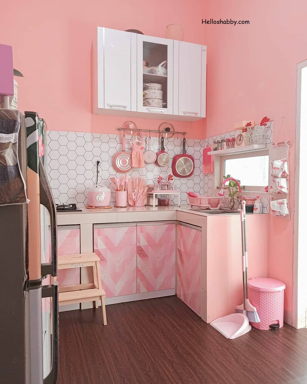 7 Inspirasi Dapur Pink Paling Cantik