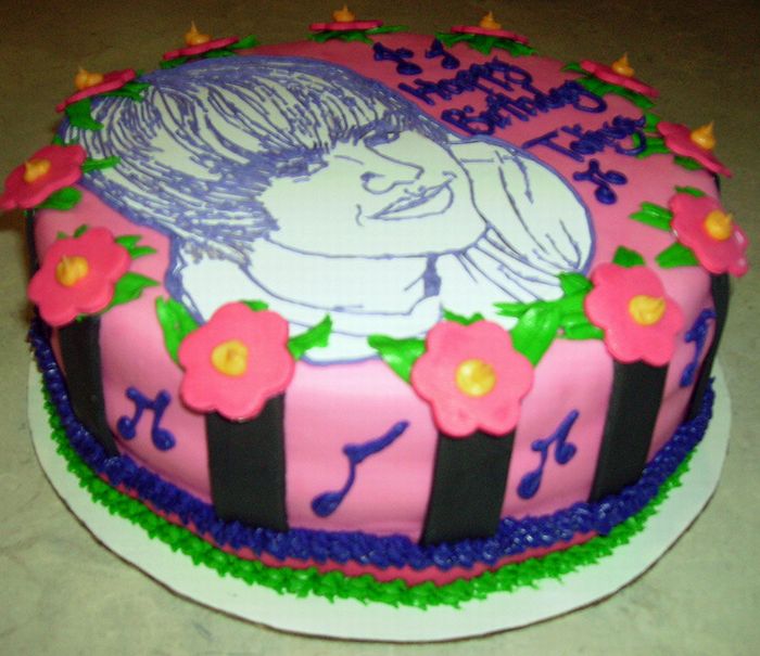 pictures of justin bieber cakes. Justin Bieber-Theme Cake