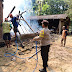 Reaksi Cepat Polisi Ngawi Padamkan Kebakaran Rumah di Kasreman
