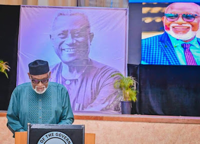 Governor Akeredolu delivering a lecture