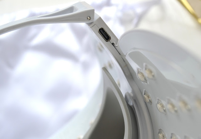 Dermabeam Pro LED Light Therapy for the Skin