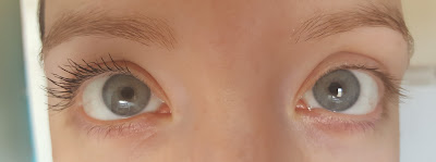 Glossier Lash Slick Mascara - close-up