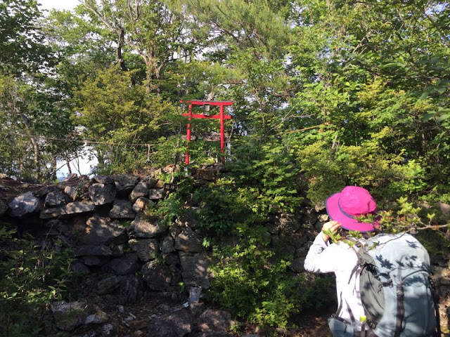 鳴神山神社